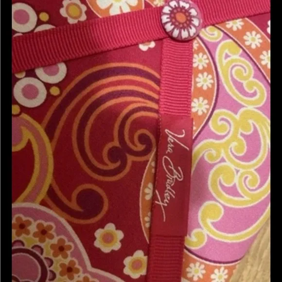 Vera Bradley Ribbon Board in the Carnaby pattern. - Picture 2 of 3